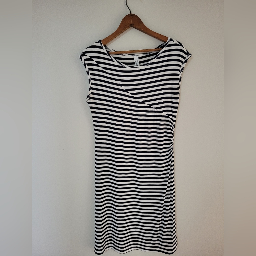 Fitted knee length jersey dress by Yala